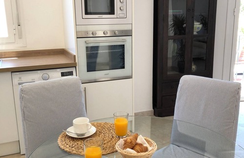 Bollullos de la Mitación Apartamento | ¡Confortable y bonito, a 15 km de Sevilla y a 5 km del Aeródromo de La Juliana!