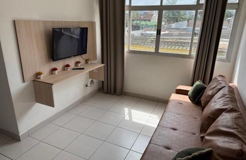 Parque Enseada Apartamento | Confortável e Mobiliado 2 dorm proximo a praia da Enseada Ap 12