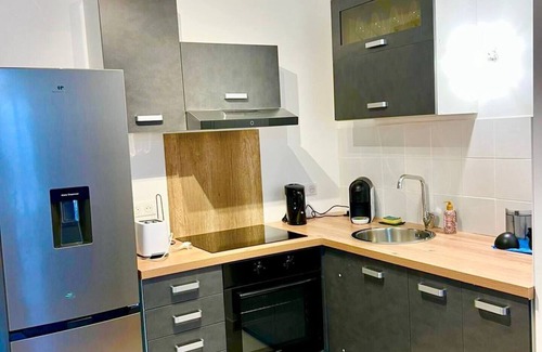 Le Plessis-Robinson Apartamento | Confort apartment near panorama lake close to Paris