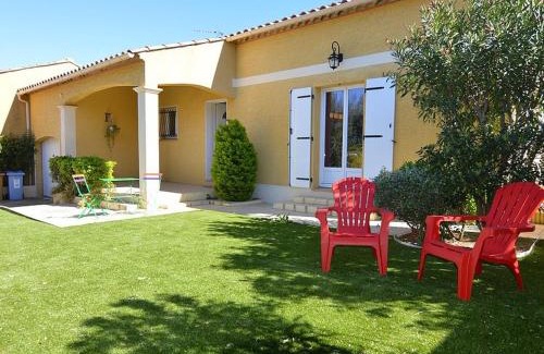Meze Casa | Confort et Détente à Mèze: Villa avec Jardin, 3 Chambres, Climatisation et Wifi - FR-1-604-1