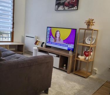 Issy-les-Moulineaux Apartamento | Confort et parking à 10 min de Paris