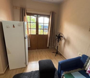 Fernando De La Mora Apartamento | Confort moderno, cerca de todo