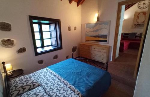 San Juan del Reparo Casa | Confortable Alojamiento para 2 con Piscina