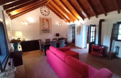San Juan del Reparo Casa | Confortable Alojamiento para 2 con Piscina