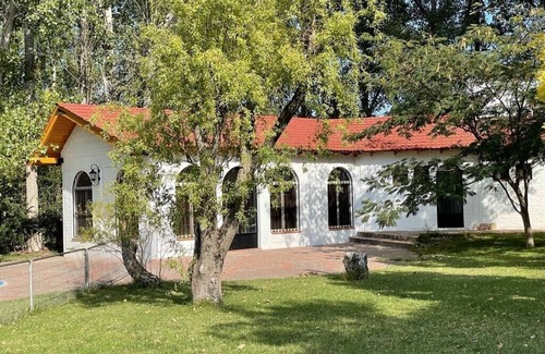 General San Martín Casa | Confortable casa en Mendoza cerca de bodegas restaurantes y bares
