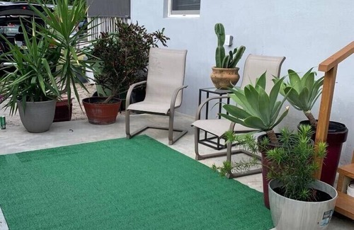 Hialeah Casa | Confortable ! Close to all in Miami , 10 minutes away from the Miami aeropuerto
