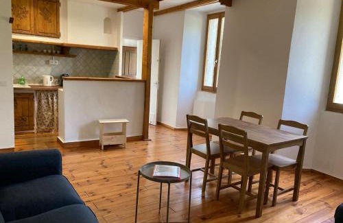 Le Lauzet-Ubaye Apartamento | Confortable logement au coeur des montagnes