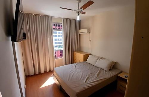 Gonzaga Apartamento | Conforto familiar – Wi-Fi veloz e 1 min da praia