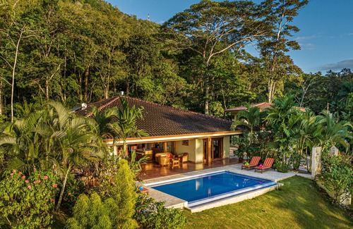 Dominicalito Villa | Villa with ocean view and gym