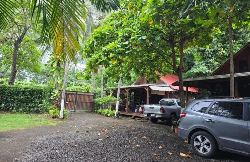 Playa Hermosa Casa | Congos Hostal y Camping
