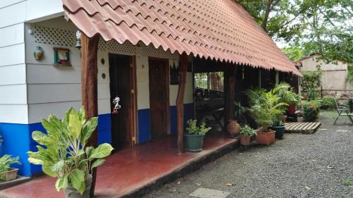 Playa Hermosa Casa | Congos Hostal y Camping