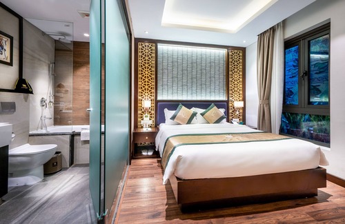 Hang Trong Hotel | Conifer Grand Hotel