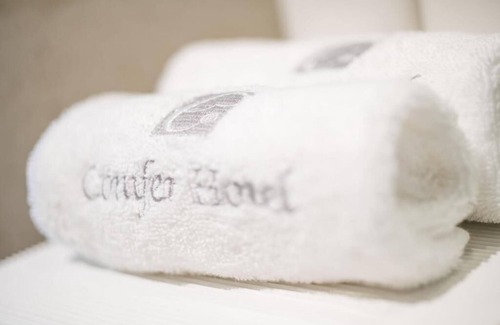 Hang Trong Hotel | Conifer Grand Hotel