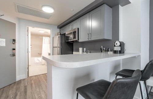 Coconut Grove Apartamento | Connected Hotel Arya Studios 2 Beds 2 Baths Kitchen Free 2 Car Parking