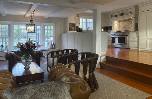 New Canaan Casa | Connecticut Family Summer House with Heated Pool