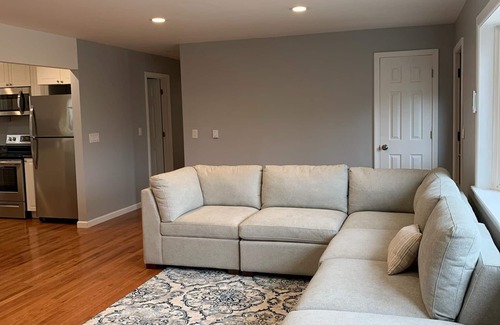 Danbury Casa | Cul Du Sac Serenity 70 min to NYC