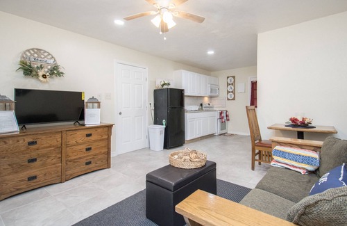 Conroe Apartamento | Conroe Apartment:Rest and Recovery Suites
