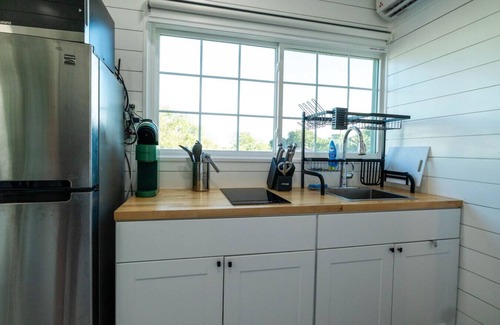 Fort Worth Apartamento | Container-Home 15 mins from FWTX | Pets Welcome