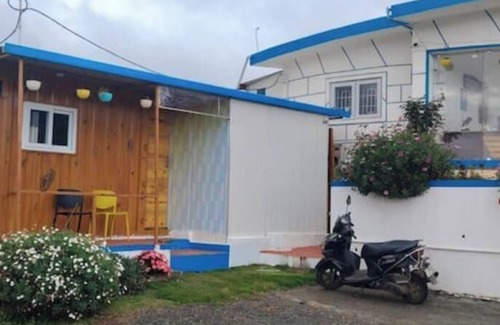Ooty Cabaña | container wood house