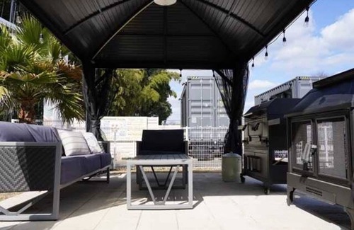 Kashiwa Alquiler De RV | Containertrailer A can accommodate up to 3 people / Kashiwa City Chiba