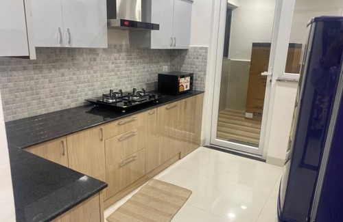 Nanakram Guda Apartamento | CONTEMORARY PRISTINE 3 BHK IN THE FIN HUB :-KSH