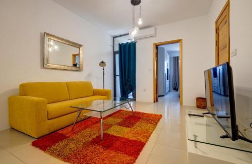 St. Andrew's Apartamento | Contemporary 1 Bedroom Gem in Swieqi
