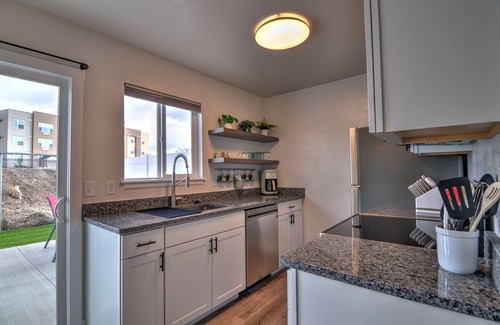 Grand Junction Casa | Contemporary 2-BR Townhome w/ Free Wifi, Pet Friendly