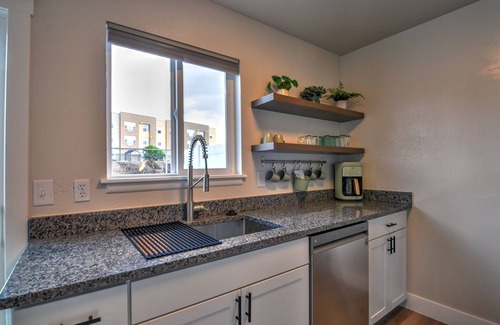 Grand Junction Casa | Contemporary 2-BR Townhome w/ Free Wifi, Pet Friendly