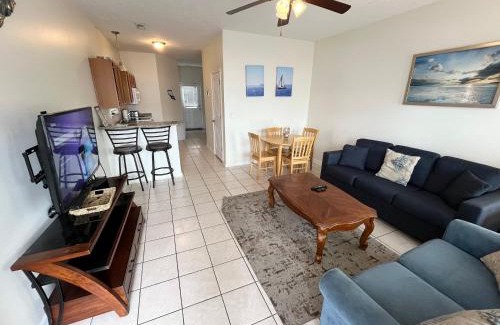 Myrtle Beach Casa | Contemporary 2-BR cottage, 2 Blocks to Beach