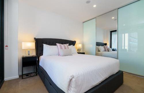 City East Apartamento | Contemporary 2BR Retreat in the Heart of Civic - Hosted by Canstay