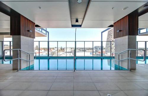 Adelaide Central Business District Apartamento | Contemporary 3BR Paradise on Franklin Street