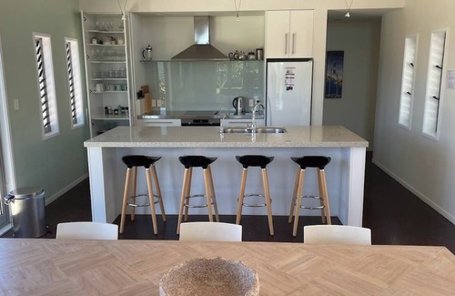 Omaha Casa | Casa contemporánea de 4 dormitorios en la playa