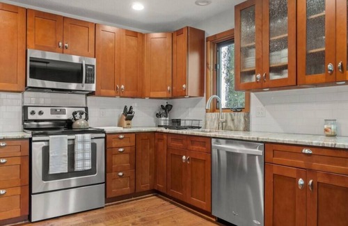West Dover Casa | Contemporary 4-BR Alpine Chalet 10-min to Mt. Snow