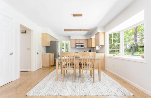 Madison Casa | Contemporary and Stylish, 4-Bedroom, Madison CT