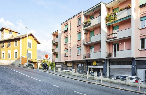 San Martino Apartamento | Contemporary Apartment in Sturla by Wonderful Italy