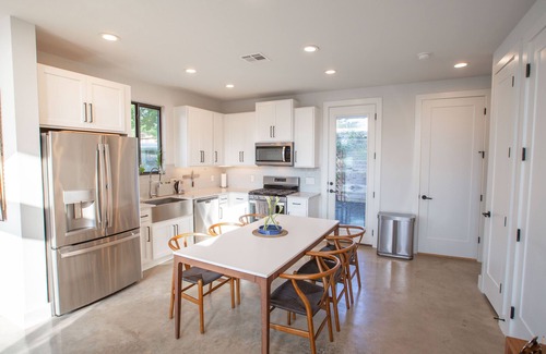 Brentwood Casa | Contemporary Central Austin House w/ Tesla Charger and Outdoor Grill