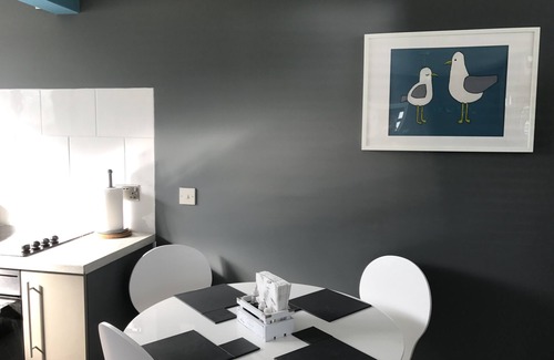 Camber Chalet De Esquí | Alquiler de vacaciones Chalet suizo contemporáneo