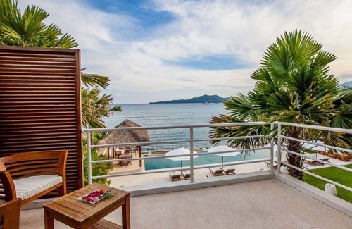 Manggis Villa | Villa de estilo contemporáneo y colonial de 4 dormitorios con vista al mar, Candidasa;