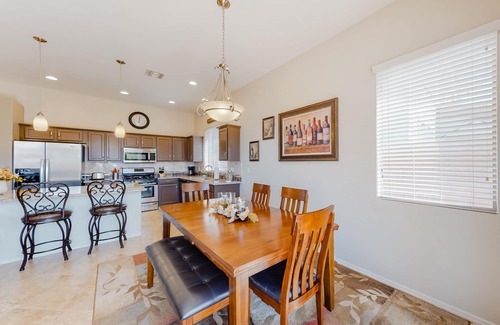 Rancho Vistoso Casa | Contemporary & comfortable home with a pool, WiFi, washer/dryer & central air-conditioning