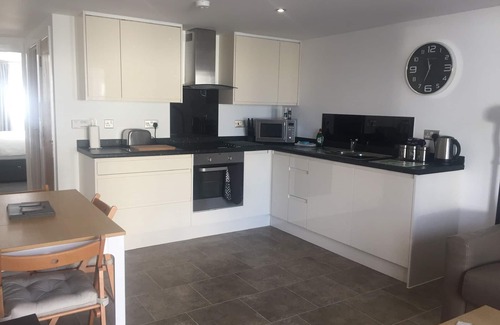 Emersons Green Cabaña | Cabaña contemporánea cerca de Bristol y Bath con campo de golf cercano
