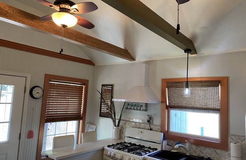 Mandeville Cabaña | Contemporary Cottage in the heart of Mandeville