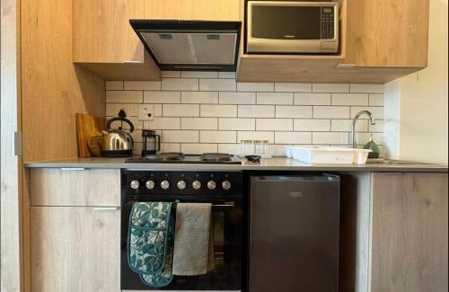 Greater Johannesburg Metropolitan Area Apartamento | Contemporary cottage apartment