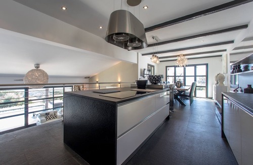 Guerrevieille Villa | Francés Contemporáneo Riviera Villa Con Piscina Climatizada ya sólo 3 minutos F