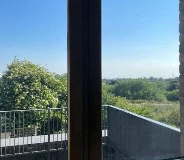 Dagenham Casa | Contemporary Haven: 4-Bed House in Dagenham