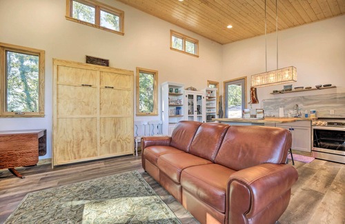 Waynesville Casa | Contemporary Home w/ Deck & Mountain Views!