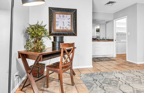 Scottsdale Estates Ten Casa | Contemporary house with private pool, central AC, washer/dryer, grill & patio