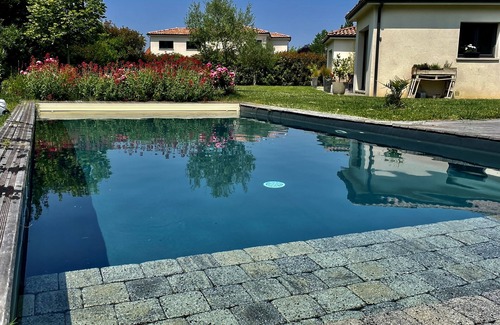 Beaupuy Casa | casa contemporánea con piscina cerca de Toulouse
