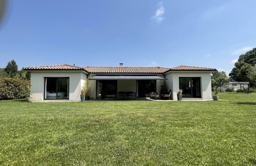 Beaupuy Casa | casa contemporánea con piscina cerca de Toulouse