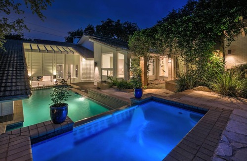 West Rim Casa | ¡Reserve para el Festival ACL del 4 al 6 y del 11 al 13 de octubre! Preciosa finca con vistas al lago Austin!