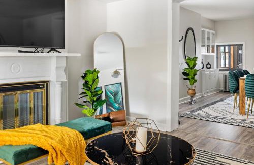 Lawrenceville Cama Y Desayuno | Contemporary loft 5-min to downtown